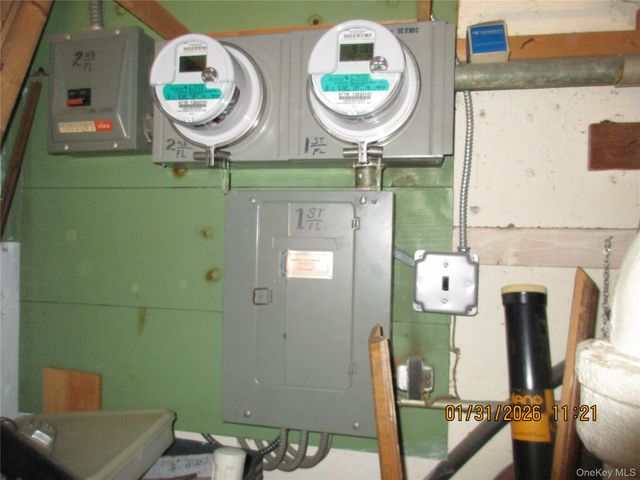 62-37 69TH Place, Middle Village, NY 11379