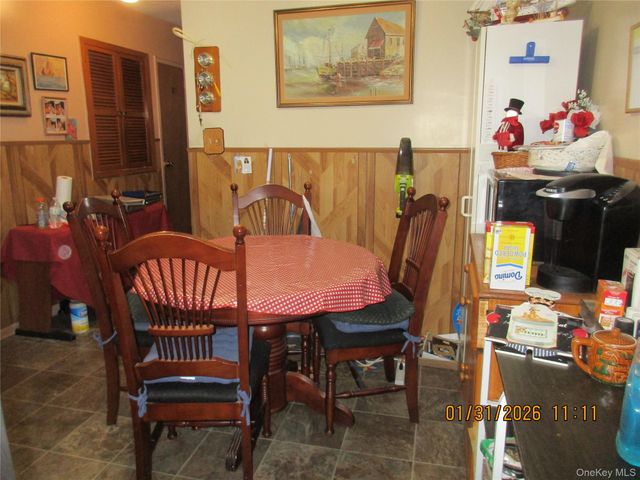 62-37 69TH Place, Middle Village, NY 11379