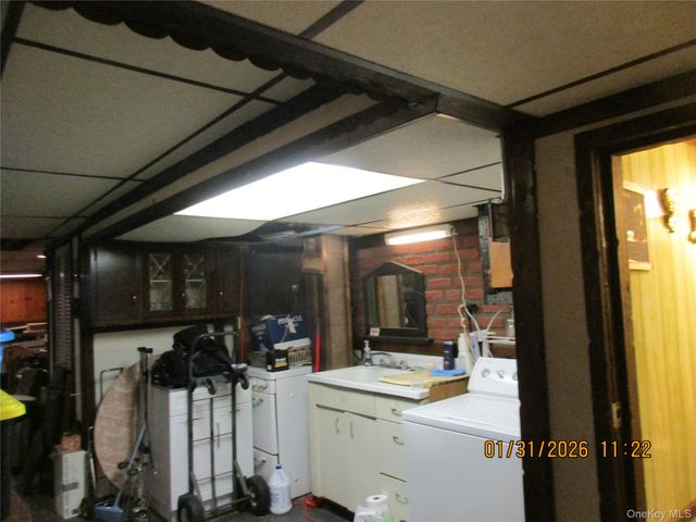 62-37 69TH Place, Middle Village, NY 11379