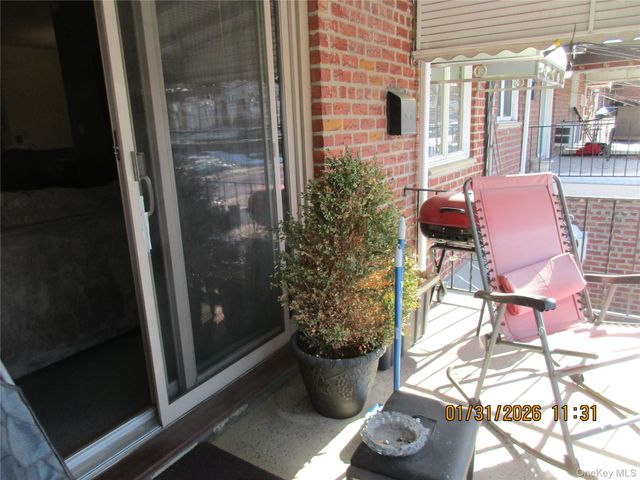 62-37 69TH Place, Middle Village, NY 11379