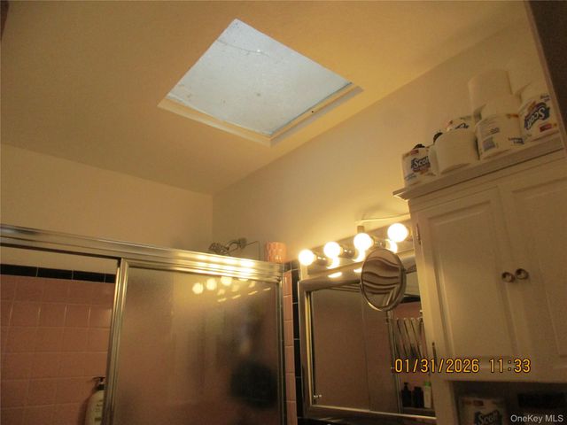 62-37 69TH Place, Middle Village, NY 11379