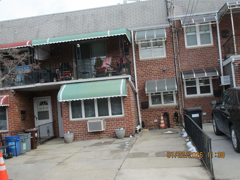 62-37 69TH Place, Middle Village, NY 11379