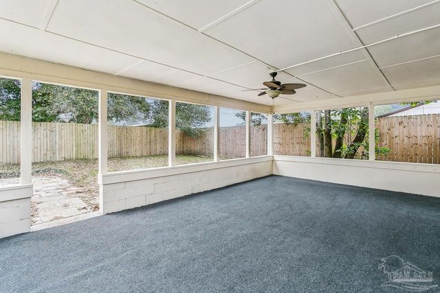 6931 Falcon Dr, Pensacola, FL 32526