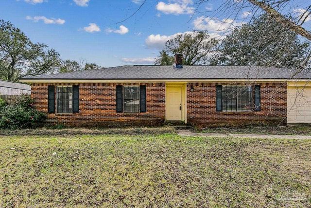 6931 Falcon Dr, Pensacola, FL 32526