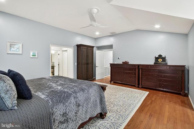 6251 ROLLING SPRING CT, Springfield, VA 22152