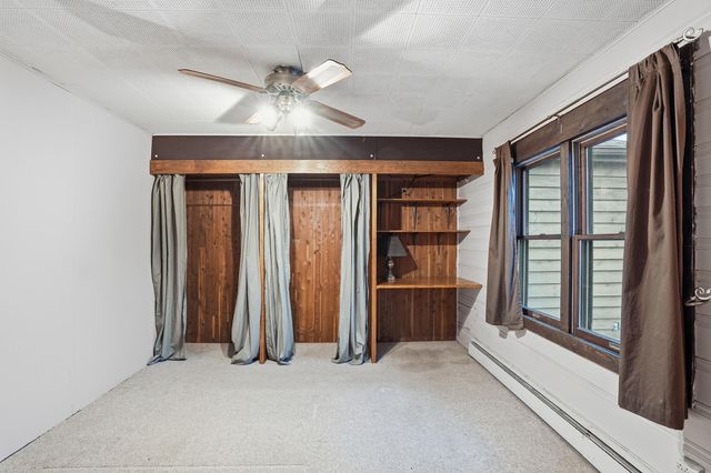 1107 W 62nd Place, Merrillville, IN 46410