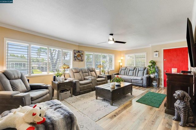 2368 Dalis Drive, Concord, CA 94520