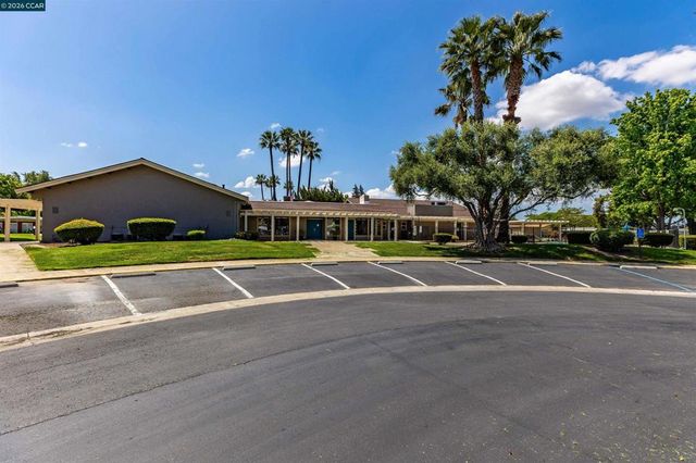 2368 Dalis Drive, Concord, CA 94520
