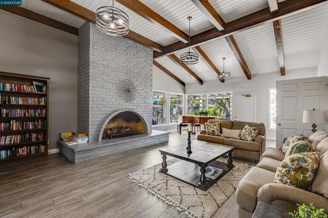 2368 Dalis Drive, Concord, CA 94520