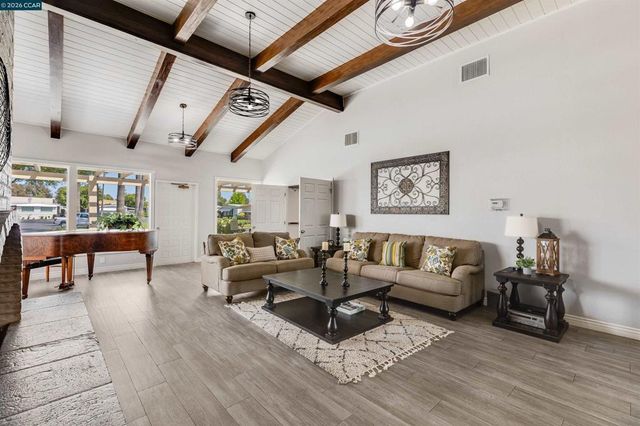 2368 Dalis Drive, Concord, CA 94520