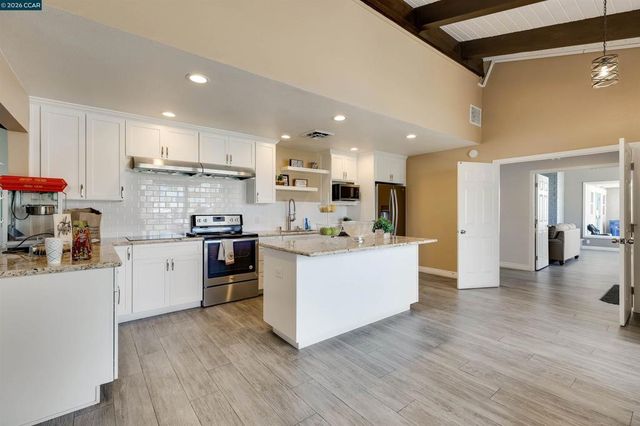 2368 Dalis Drive, Concord, CA 94520