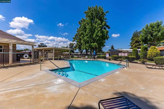 2368 Dalis Drive, Concord, CA 94520