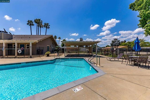 2368 Dalis Drive, Concord, CA 94520