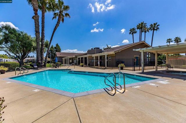 2368 Dalis Drive, Concord, CA 94520