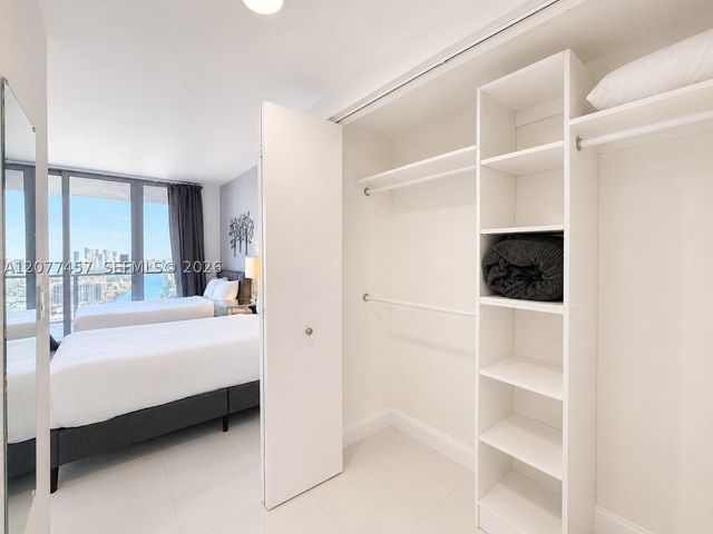 2600 E Hallandale Beach Blvd T3203, Hallandale Beach, FL 33009