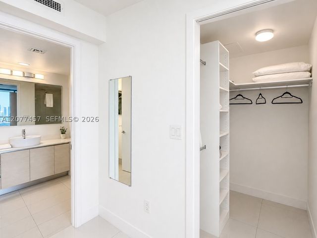 2600 E Hallandale Beach Blvd T3203, Hallandale Beach, FL 33009