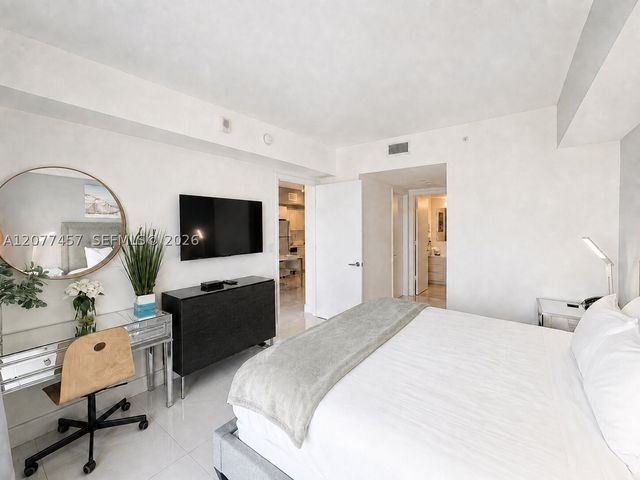 2600 E Hallandale Beach Blvd T3203, Hallandale Beach, FL 33009