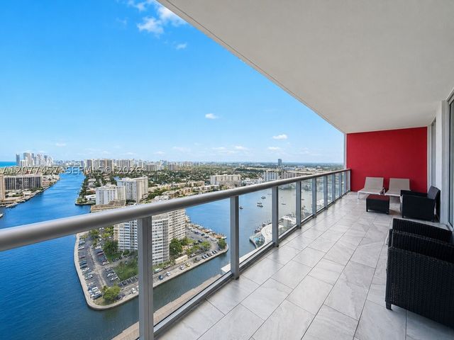 2600 E Hallandale Beach Blvd T3203, Hallandale Beach, FL 33009