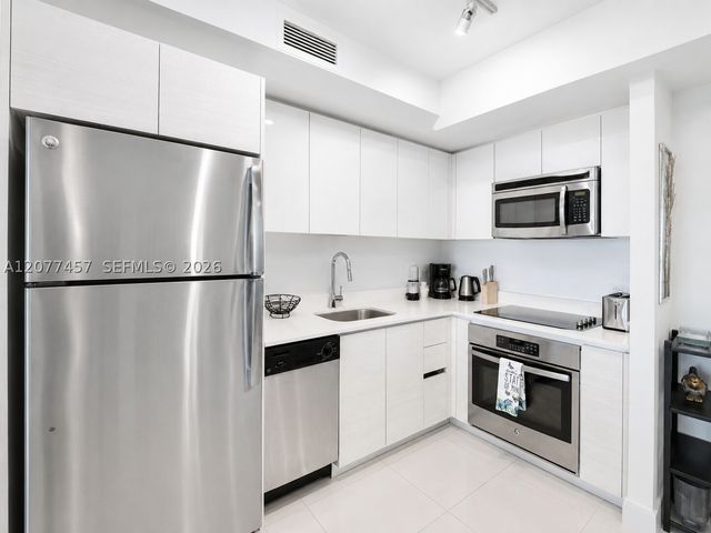 2600 E Hallandale Beach Blvd T3203, Hallandale Beach, FL 33009
