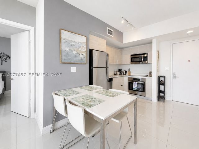 2600 E Hallandale Beach Blvd T3203, Hallandale Beach, FL 33009