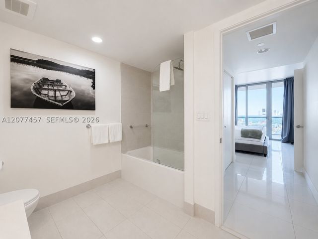 2600 E Hallandale Beach Blvd T3203, Hallandale Beach, FL 33009