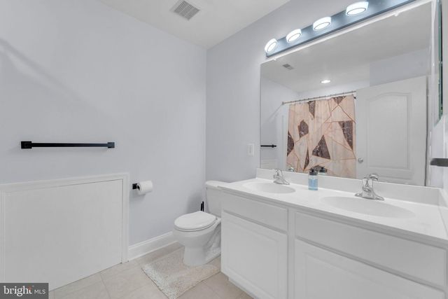 235 INVERNESS DR, Woolwich Twp, NJ 08085