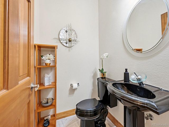 8898 Longs Peak Cir, Windsor, CO 80550