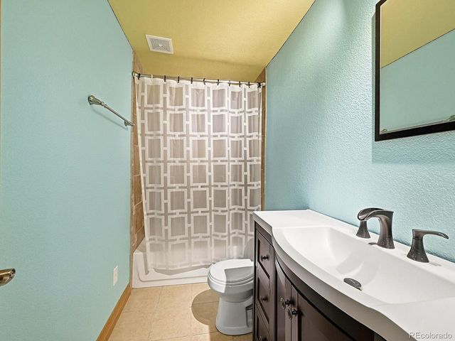 8898 Longs Peak Cir, Windsor, CO 80550