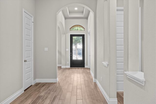 28348 Sterling Oak Drive, Spring, TX 77386