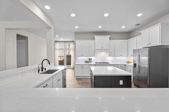 28348 Sterling Oak Drive, Spring, TX 77386