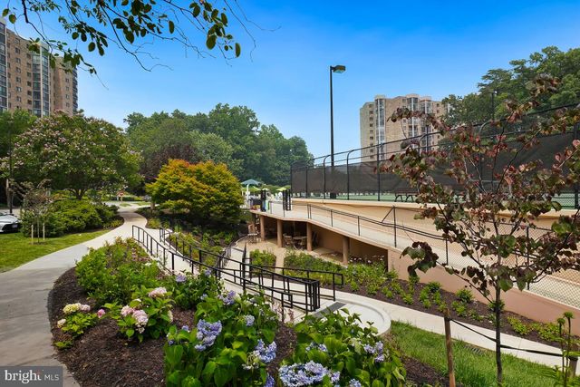 5901 MOUNT EAGLE DR #1610, Alexandria, VA 22303