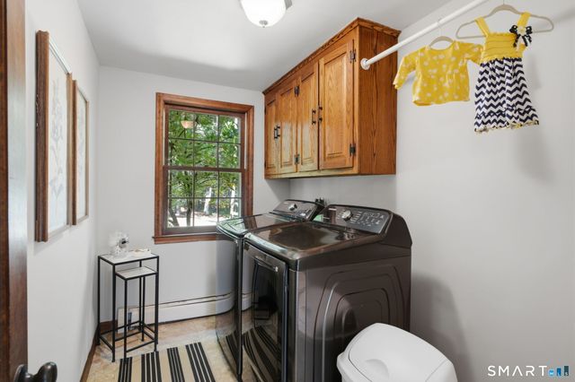 15 Sanctuary Drive, Simsbury, CT 06070