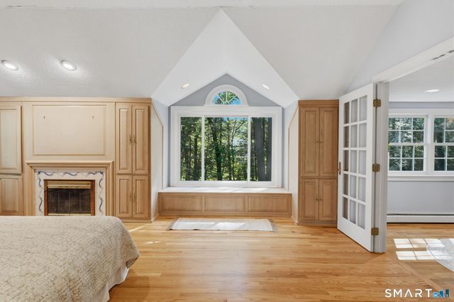 15 Sanctuary Drive, Simsbury, CT 06070