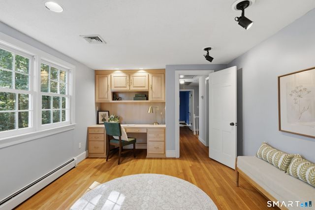 15 Sanctuary Drive, Simsbury, CT 06070