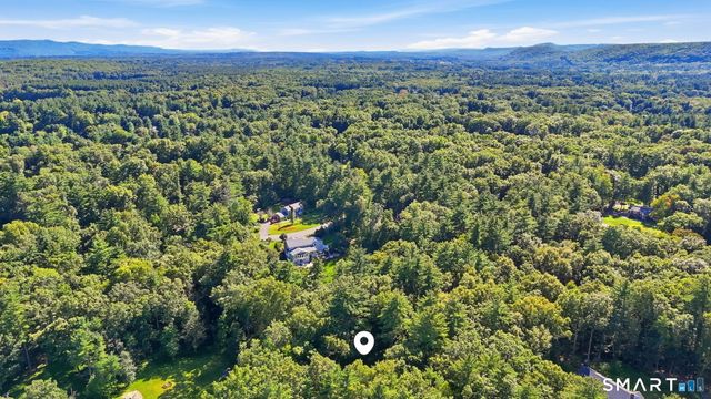 15 Sanctuary Drive, Simsbury, CT 06070