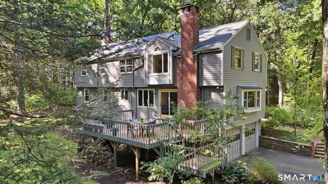 15 Sanctuary Drive, Simsbury, CT 06070