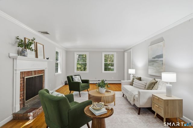 15 Sanctuary Drive, Simsbury, CT 06070