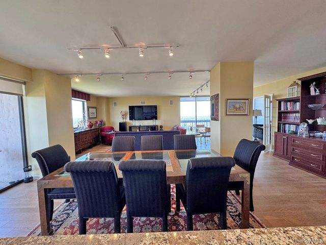 27110 Grand Central Parkway 20D, Floral Park, NY 11005