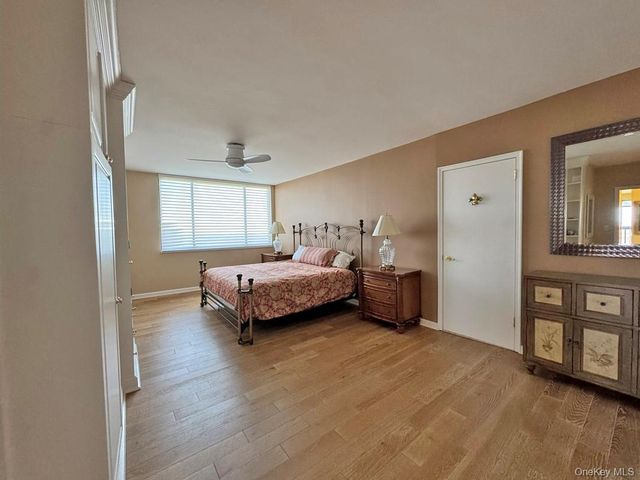 27110 Grand Central Parkway 20D, Floral Park, NY 11005