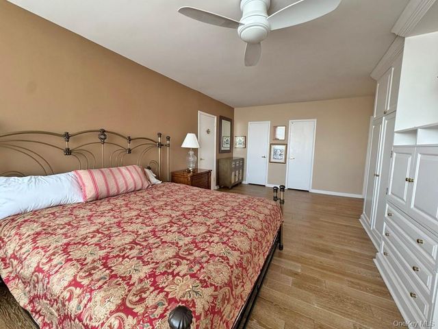 27110 Grand Central Parkway 20D, Floral Park, NY 11005