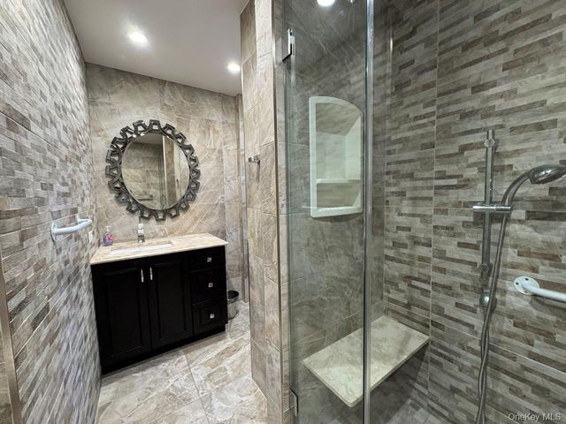 27110 Grand Central Parkway 20D, Floral Park, NY 11005