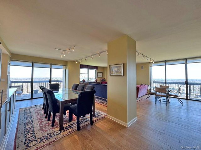 27110 Grand Central Parkway 20D, Floral Park, NY 11005