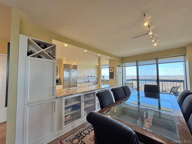 27110 Grand Central Parkway 20D, Floral Park, NY 11005