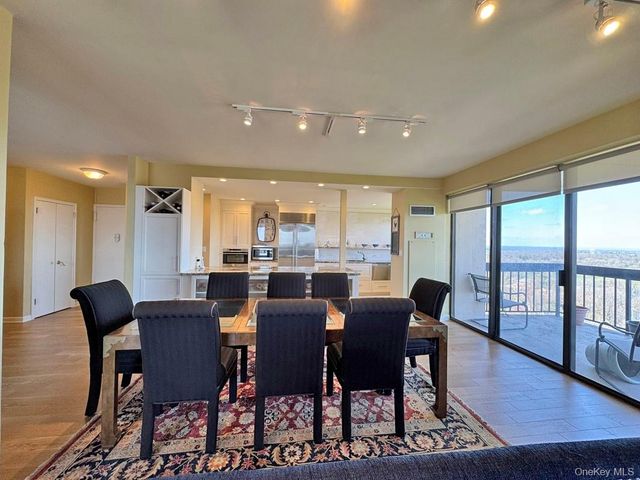 27110 Grand Central Parkway 20D, Floral Park, NY 11005