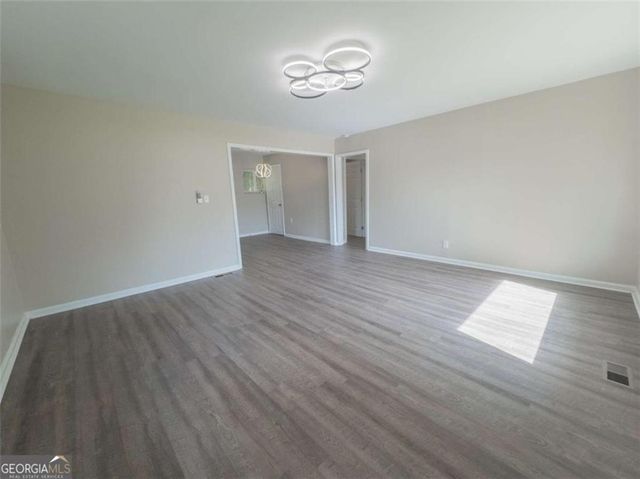 4390 Glenwood Parkway, Decatur, GA 30032