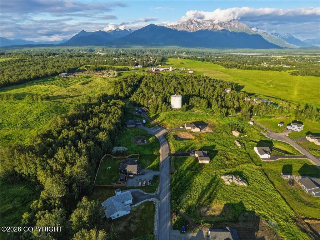 11913 E Fig Circle, Wasilla, AK 99645