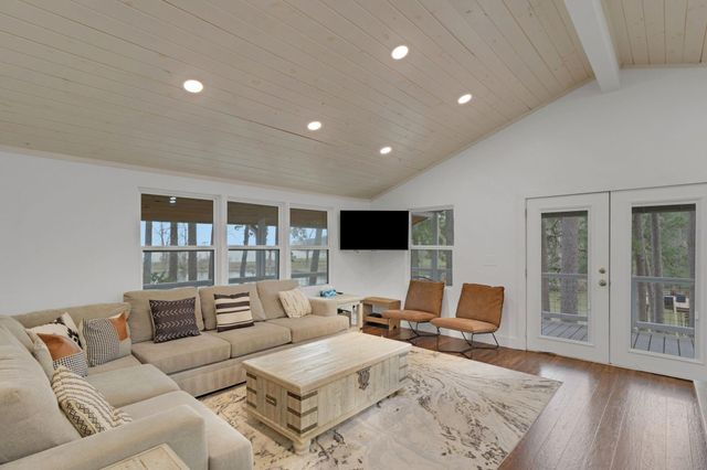 21 Red Bird Lane, Coldspring, TX 77331