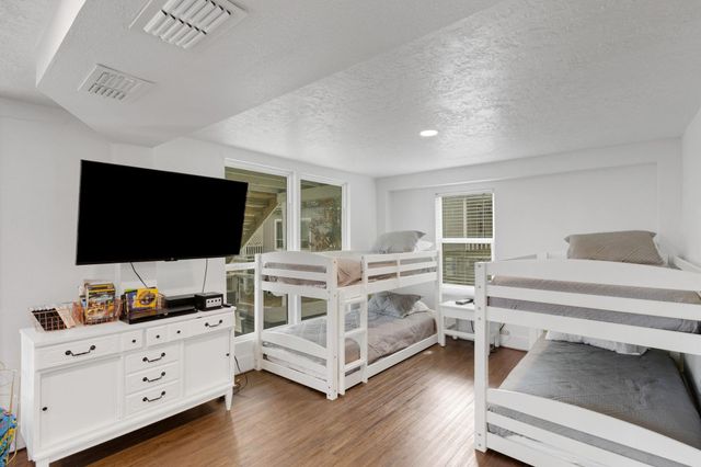 21 Red Bird Lane, Coldspring, TX 77331