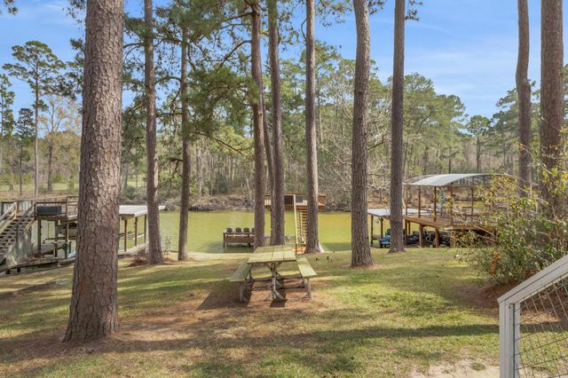 21 Red Bird Lane, Coldspring, TX 77331