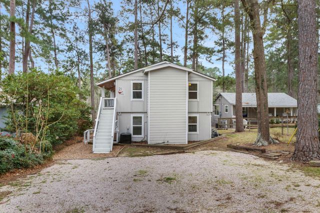 21 Red Bird Lane, Coldspring, TX 77331